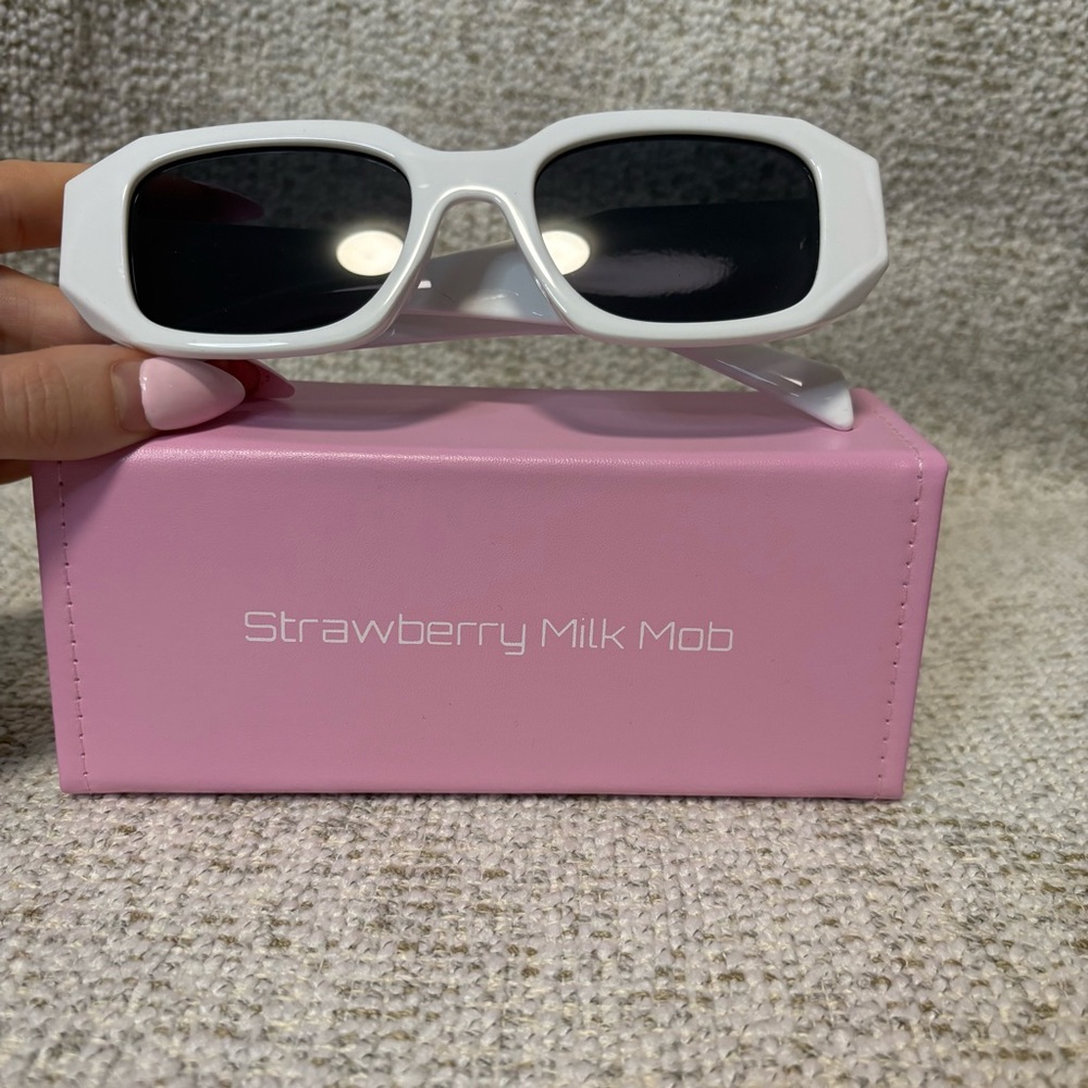 Strawberry Milk Mob “Georgia’s Frames” White Sunglasses - Picture 5 of 12